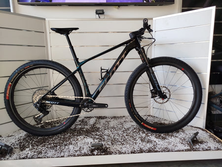 Scott Scale RC Team taglia M MTB hardtail XC in carbonio, vista laterale completa