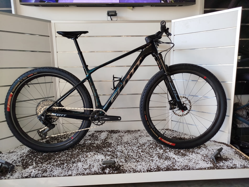Scott Scale RC Team taglia M MTB hardtail XC in carbonio, vista laterale completa